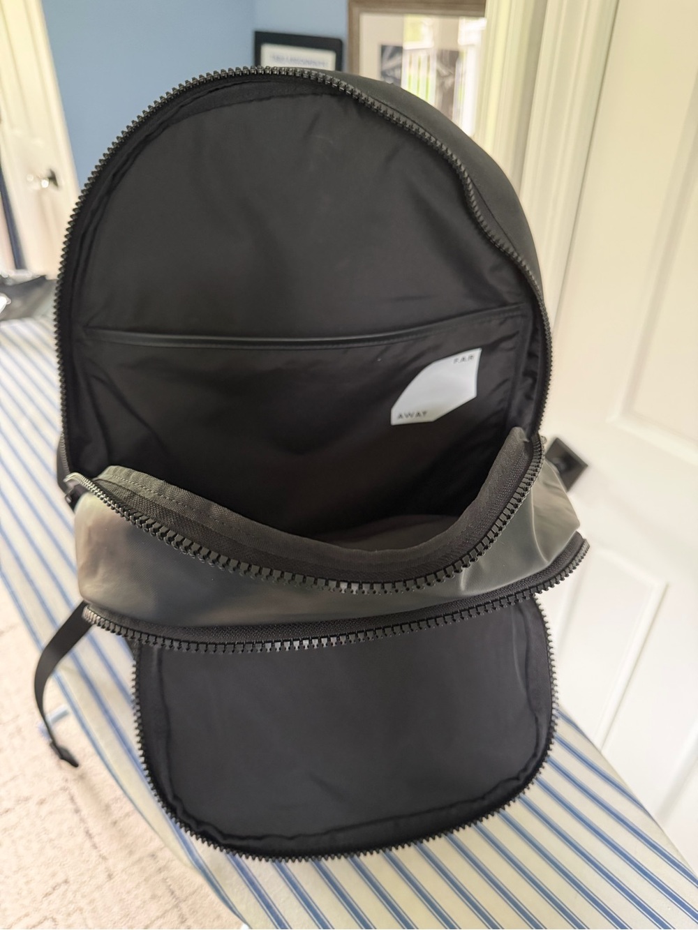 Brand New AWAY Active Backpack  with Travel Sleeve and Tech Organization - Picture 7 of 11